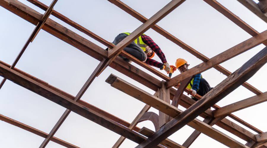 Professional gutter cleaning services in Jonesburg, MO